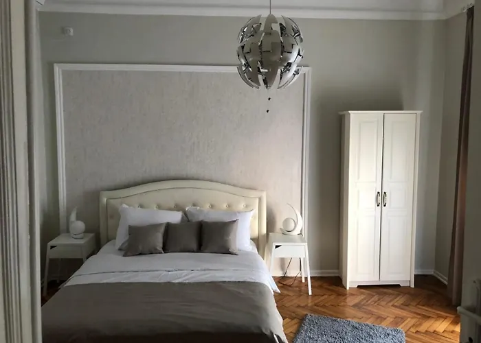 Natalie\'S Residence